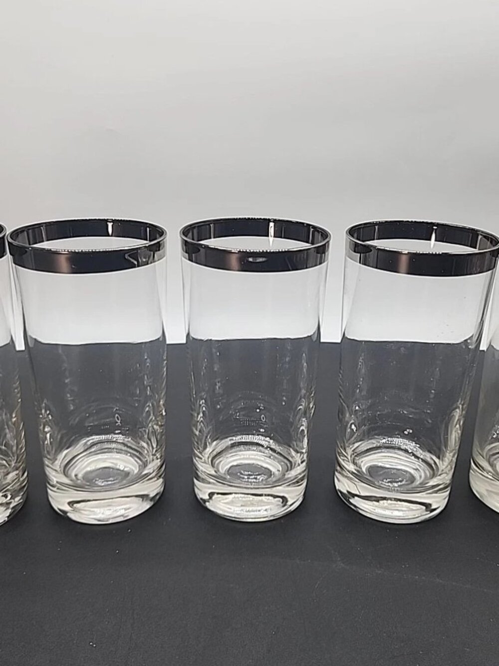 Dorothy Thorpe MCM Platinum Band Tumblers Set of 3 - 16 oZ 5 5/8"h Vintage EC
